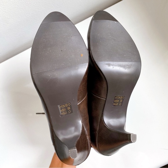 🍂 RED LEVEL BURGUNDY BROWN FAUX LEATHER SUEDE HEEL BOOTIES! - Picture 12 of 17